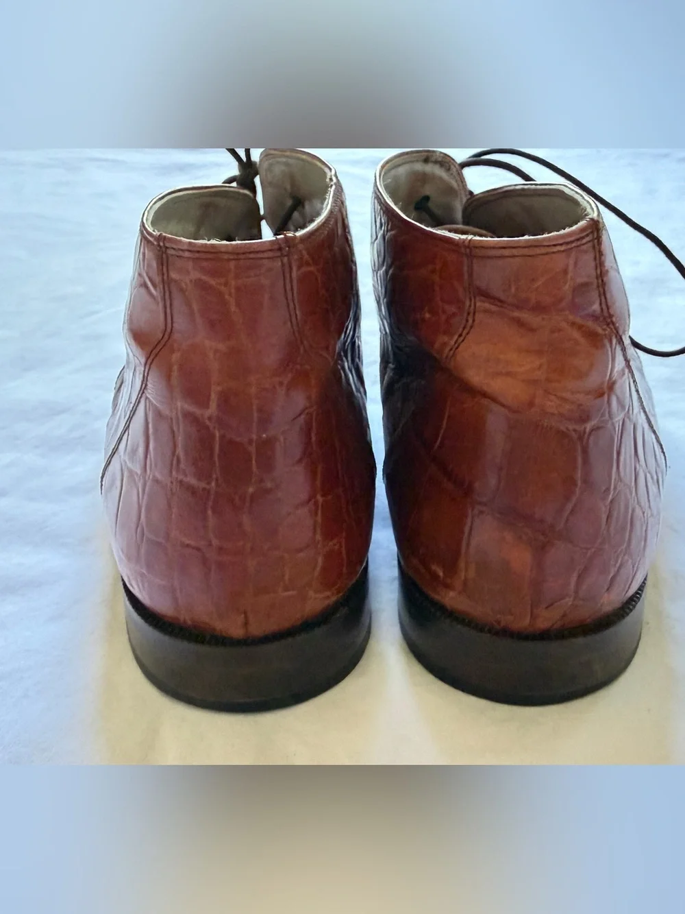 Stacy Adams Men’s Size 12 Hand Made Croc Embossed Leather Chukka Boots